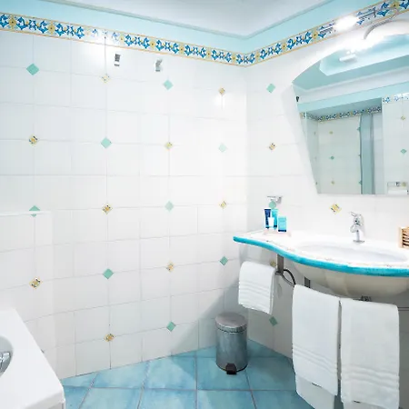 Отель Myage 4*